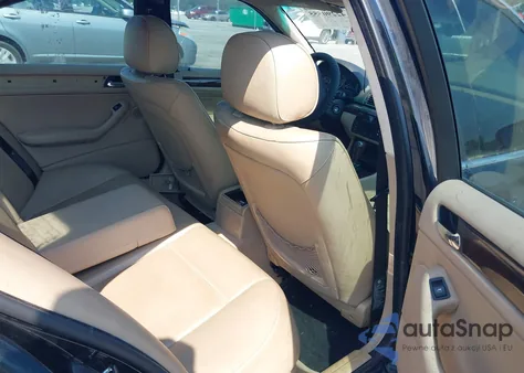 2004 BMW 330I из США, поврежденный, VIN WBAEV53434KM34424